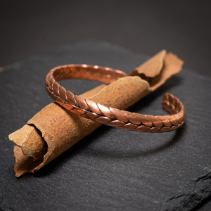 กำไลข้อมือทองแดงถักแบบแฮนด์เมด งานฝีมือโลหะแบบดั้งเดิม รูปทรงวงกลม - Product Image 4