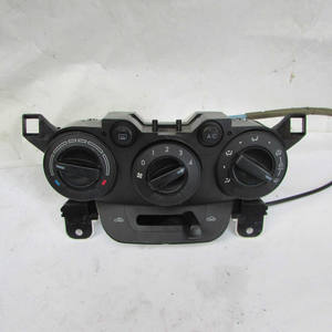 Mazda 2 UDF71 d'occasion de 2008, commandes de climatisation, appareils électriques automobiles, 3014 11-1-B-12 - Product Image 1