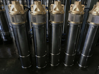 Système de pompe submersible pour puits d'eau en acier inoxydable monophasé en gros