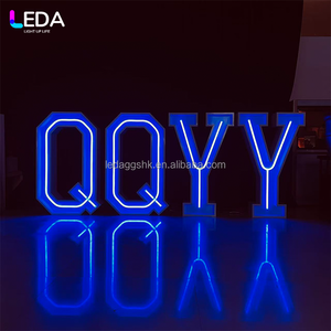 LEDA Nuevo Producto Decoración para Fiestas y Eventos Letras Metálicas Resistentes Luces de Neón Blancas RGB Letras de Hierro Q Y Luces para Bodas - Product Image 1