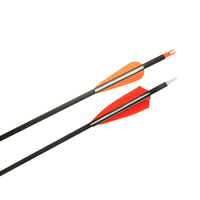 Flèche de tir à l'arc assemblée, fletting de 5 pouces, plume rouge de 31 pouces de long et flèches d'arc en bois