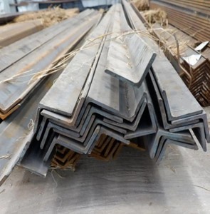 Barra angular de acero S275jr S355jr de alta resistencia Ángulo de acero al carbono laminado en caliente y revestimiento galvanizado para protección contra la corrosión - Product Image 5
