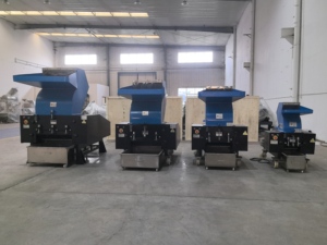 Trituradora de eje único Dete para reciclaje de madera/plástico/caucho - Product Image 3