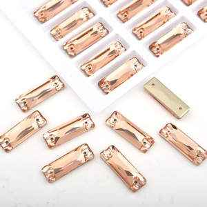 OLeeya Vente en gros de pierres à coudre en verre biseauté 5A, grandes cristaux à dos plat, strass à coudre pour bijoux haut de gamme - Product Image 3
