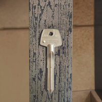 Clé de porte vierge en fer de haute qualité, nickelée, plusieurs couleurs, épaisseur 1,8-3,0 mm, personnalisable OEM, échantillon gratuit, pour armoire