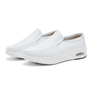 <span class=keywords><strong>Scarpe</strong></span> <span class=keywords><strong>da</strong></span> uomo in vera pelle con suole morbide antiscivolo comode <span class=keywords><strong>scarpe</strong></span> <span class=keywords><strong>da</strong></span> lavoro per medici all'ingrosso - Product Image 1