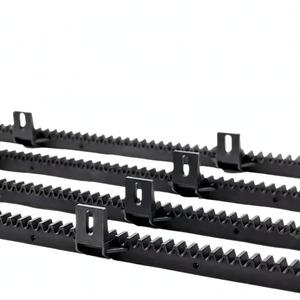 Estante de nailon negro estándar personalizado profesional con 6 orejetas 4 orejetas para puerta corredera de mecanizado CNC Operar cremallera de engranajes - Product Image 2