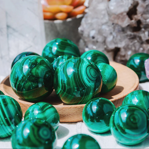Esferas de Malaquita Natural Pulida al por Mayor, Piedras Curativas, Esfera de Tamaño Mediano para Colección, Joyería Ying Lai - Product Image 2
