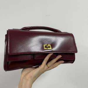 Borsa a <span class=keywords><strong>tracolla</strong></span> da <span class=keywords><strong>donna</strong></span> nuova pochette di alta moda semplici borse all'ingrosso da <span class=keywords><strong>donna</strong></span> a <span class=keywords><strong>tracolla</strong></span> borse pochette in pelle sintetica - Product Image 2