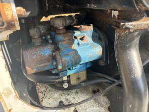 Miniexcavadora Bobcat 331 usada de alta eficiencia, excavadora compacta de 3 toneladas sobre orugas para trabajos de reparación de paisajismo y cimentación - Product Image 3