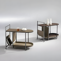 Petit ensemble de tables d'appoint mobiles d'angle, chariot minimaliste italien avec roulettes, en acier inoxydable et cuir de selle, pour entrée