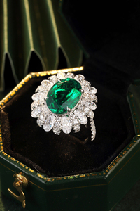 แหวนแต่งงานทรงรีวินเทจประดับมรกตสังเคราะห์สุดหรูหราทันสมัย - Product Image 4