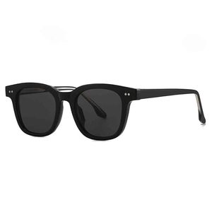 2025 <strong>New</strong> <strong>Styles</strong> Fashion Sun <strong>Glasses</strong> Tr90 Sunglasses Women Sun <strong>Glasses</strong> for Men Shades Retro Square Sunglasses - Product Image 3