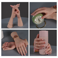 Eta réaliste Silicone prothèse mains manucures pratique modèle de main manucure formation main d'entraînement pour ongles en acrylique