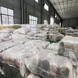 Lote al por mayor de zapatillas de baloncesto usadas de alta calidad S3-<span class=keywords><strong>2</strong></span>-<span class=keywords><strong>Q</strong></span>, calzado deportivo de marca china para hombre en fardos, zapatos de <span class=keywords><strong>segunda</strong></span> <span class=keywords><strong>mano</strong></span> para hombre. - Product Image 6