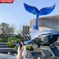 Sculpture de baleine géométrique YOUFIINE en acier inoxydable poli miroir pour la décoration des parcs et des places commerciales