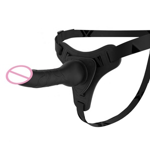 GP Lesbain Juguetes para Adultos Nuevo y Popular Dildo Doble de 15cm de TPE+Cuero Impermeable con Correa para Adultos - Product Image 2