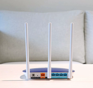 Routeur sans fil <span class=keywords><strong>TP</strong></span>-LINK TL-WR886N 450 Mbps à fréquence unique, version anglaise d'<span class=keywords><strong>occasion</strong></span>, inspection qualifiée - Product Image 2