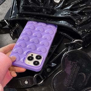 เคสโทรศัพท์แบบ 3 มิติ ลายหัวใจ สีพื้น ใช้ได้กับ iPhone 17 Pro Max, iPhone 16, 13/11, เคสนิ่มสไตล์มินิมอล รุ่น 14 - Product Image 3