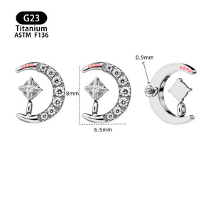 Boucles d'oreilles en titane en forme de lune G23 incrustées de zircon pour piercing du cartilage de l'oreille - Product Image 5