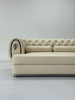 Canapé Chesterfield en cuir crème de luxe | Design tufté élégant pour les salons modernes