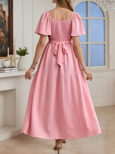 En stock <span class=keywords><strong>Robe</strong></span> <span class=keywords><strong>longue</strong></span> de maternité d'été unie à col en U, manches courtes volantées, dos smocké, taille à nouer et coupe évasée à volants - Product Image 6