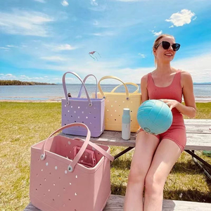 Sac fourre-tout décontracté imperméable à grande capacité à deux poignées de style vacances EVA - Sac de plage en maille respirante pour l'été et les voyages - Product Image 6