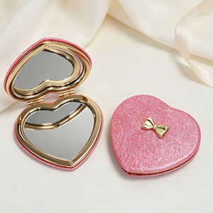 Specchietto Portatile di Alta Qualità a Forma di Cuore con Glitter, Doppio Lato, Mini Specchio Pieghevole Compatto per Trucco - Product Image 1