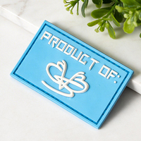 Écussons en PVC personnalisés avec logo en relief 3D ; Étiquettes en PVC souple pour vêtements, chapeaux, sacs et accessoires ; Écussons de marque en gros