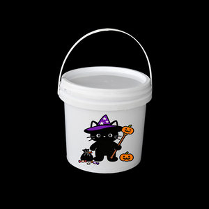 Vente en gros de 0.5 à 5 <span class=keywords><strong>litres</strong></span> de jerrycan rond en plastique couleurs personnalisables dans des seaux à bonbons d'Halloween en plastique transparent de qualité <span class=keywords><strong>alimentaire</strong></span> - Product Image 1