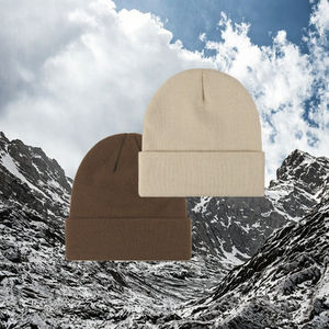 Chapeau en tricot doux et chaud en acrylique 100% de haute qualité, broderie 3D personnalisée, couleur unie, automne-hiver, 28 couleurs disponibles - Product Image 3