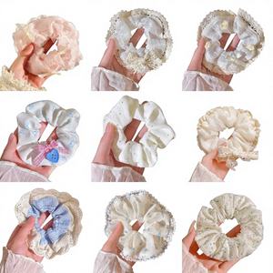 Élastique à <span class=keywords><strong>cheveux</strong></span> en dentelle de tissu de couleur claire douce pour femmes, style coréen de mariage, fait à la main - Product Image 2