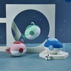 Jouet de <span class=keywords><strong>bain</strong></span> flottant à remonter en plastique en forme de sous-marin de dessin animé mignon pour bébés garçons et filles - Product Image 5