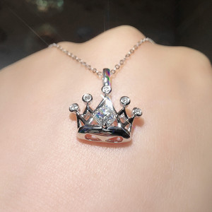Collier pendentif couronne pour femmes, bijoux à pierres scintillantes, à la mode, à porter au quotidien, cadeau - Product Image 2