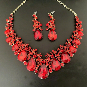 Set di Collana e <span class=keywords><strong>Orecchini</strong></span> di Lusso con Cristalli, Gioielli da Sposa con Strass a Goccia per Feste e Cerimonie - Product Image 6