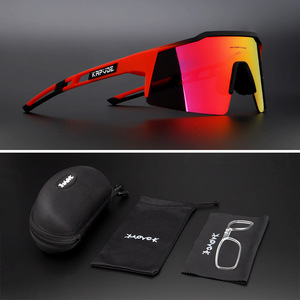 <span class=keywords><strong>Gafas</strong></span> <span class=keywords><strong>de</strong></span> <span class=keywords><strong>Sol</strong></span> Polarizadas KAPVOE 9023 para <span class=keywords><strong>Ciclismo</strong></span> para Hombre y Mujer con Lentes Fotocromáticas, Cortavientos para Deportes al Aire Libre, Espejadas Blancas - Product Image 6