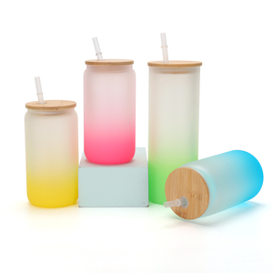 Vaso de agua transparente esmerilado de 500/700 ml, sin BPA, a prueba de fugas, para sublimación, con forma de lata de cerveza, tapa de bambú y pajita. - Product Image 4