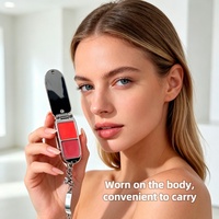 Bracelet chaîne à marque privée, Palette de gloss, Teinte blush, Chaîne de main argentée, Crème pour les joues, Rouge à lèvres éclatant