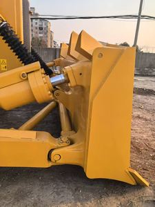 Bulldozer Shantui SD32 d'origine, bien entretenu, haute traction pour travaux de terrassement et miniers, 239 kW de puissance élevée pour la construction - Product Image 6