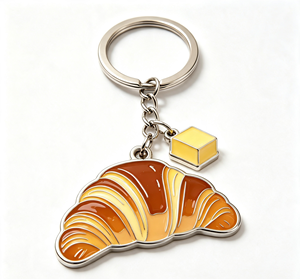 Llavero de Metal con Diseño de Croissant Esmaltado Personalizado, Recuerdo con Temática de Panadería - Product Image 2