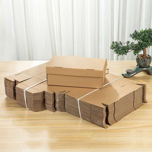 صندوق أحذية للبيع بالجملة بسعر منخفض ومتوفر في المخزون، صندوق كرافت كرتون قابل للطي لأحذية الرجال والنساء، علبة تغليف للتجارة الإلكترونية والشحن السريع - Product Image 3