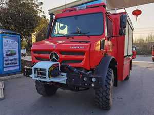 Mini <span class=keywords><strong>camion</strong></span> <span class=keywords><strong>de</strong></span> pompiers <span class=keywords><strong>tout</strong></span>-<span class=keywords><strong>terrain</strong></span> en mousse 4*4 - Product Image 3