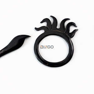 Épinglette de châle unique en forme de poisson en corne de buffle, faite à la main, écologique, bijou pour cheveux, pour mariage et cadeau, qualité export Vietnam - Product Image 5