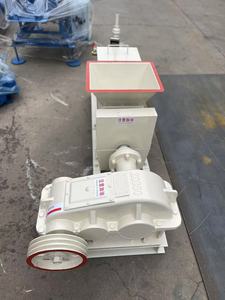 Giá máy làm gạch đất sét đỏ tự động, máy làm gạch đất sét, máy làm gạch ốp tường, nhà sản xuất máy làm gạch đất sét đỏ có logo - Product Image 3