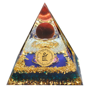 เครื่องประดับคริสตัลรูปทรงปิรามิด หินตาเสือสีแดง แก้วสีน้ำเงิน เรซิ่นอีพ็อกซี่ งานแฮนด์เมด ของตกแต่งบ้าน ตกแต่งตู้วางของบริเวณทางเข้า - Product Image 5