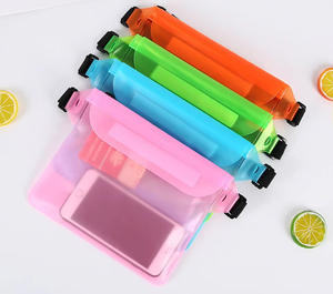 Sac de téléphone portable étanche pour la plage en plein air personnalisé sacs de course à dos en PVC scellés à trois couches sac banane transparent pour la ceinture sac de sport - Product Image 6