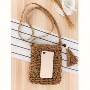 Sac bandoulière en papier tressé fait main pour femme, résistant à l'eau, portable avec port USB, idéal pour les vacances d'été à la plage - Product Image 5