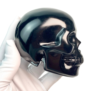 Crânes en obsidienne naturelle de 7 cm, sculptures de crânes, pierres de guérison pour le Feng Shui et la décoration intérieure, vente en gros - Product Image 1