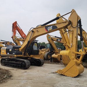 Excavatrice hydraulique sur chenilles Caterpillar CAT 330DL d'occasion, fabriquée au Japon, moteur CAT d'origine, bon état de marche - Product Image 1