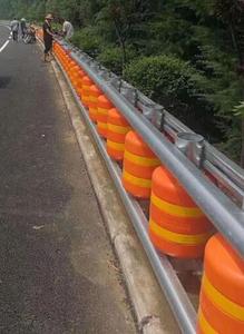 מערכת הכביש של יצרנית כביש כביש תנועה eva פלסטיק מחסום רולר רכבת מחצבה מחסום מחסום - Product Image 4